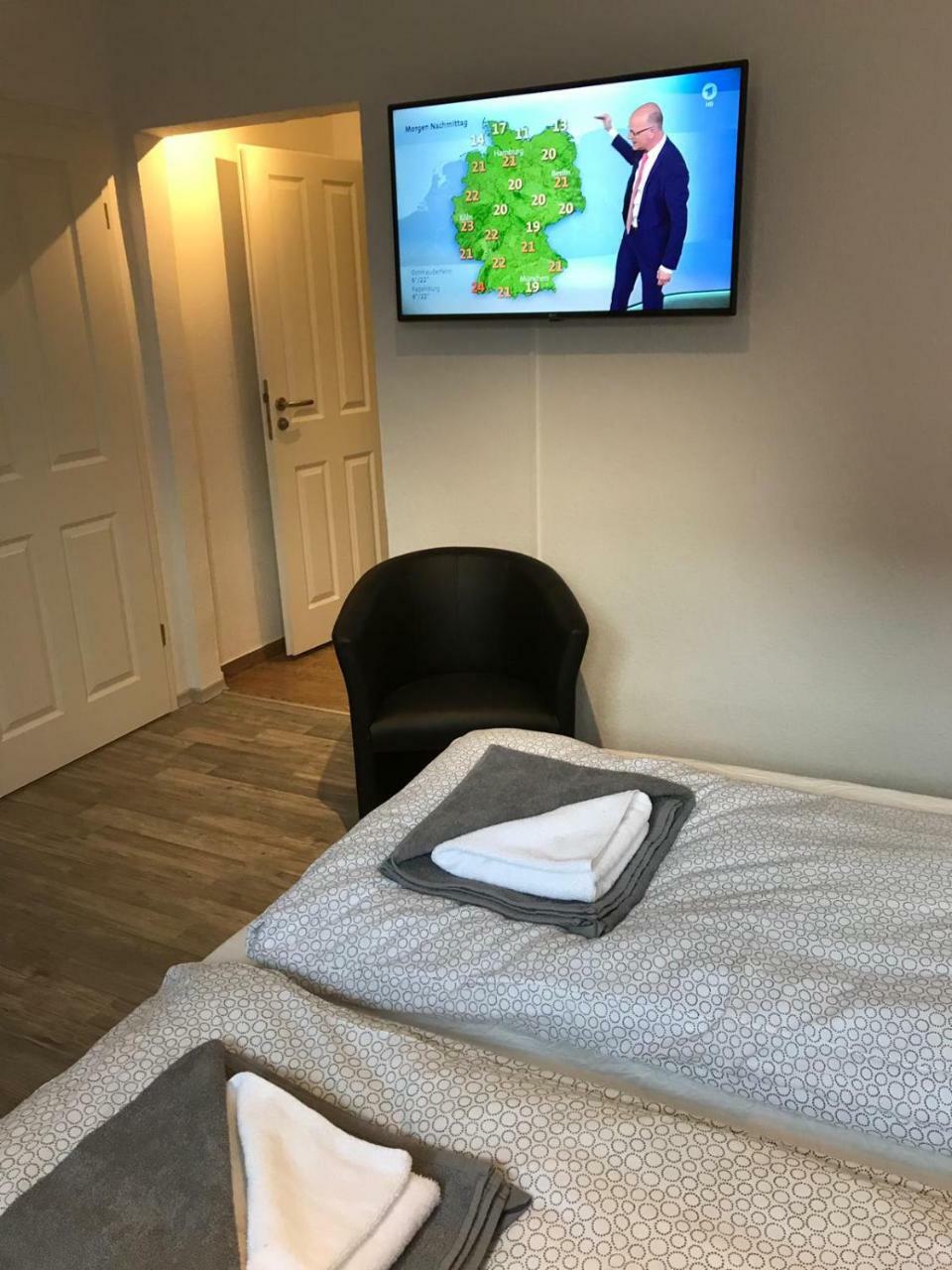 Kleine Möwe Aparthotel Neßmersiel Buitenkant foto